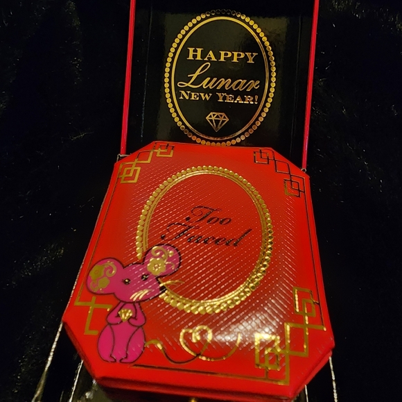 TOO FACED RARE COLLECTABLE DIAMOND LIGHT HIGHLIGHTER, NWT - Picture 3 of 8